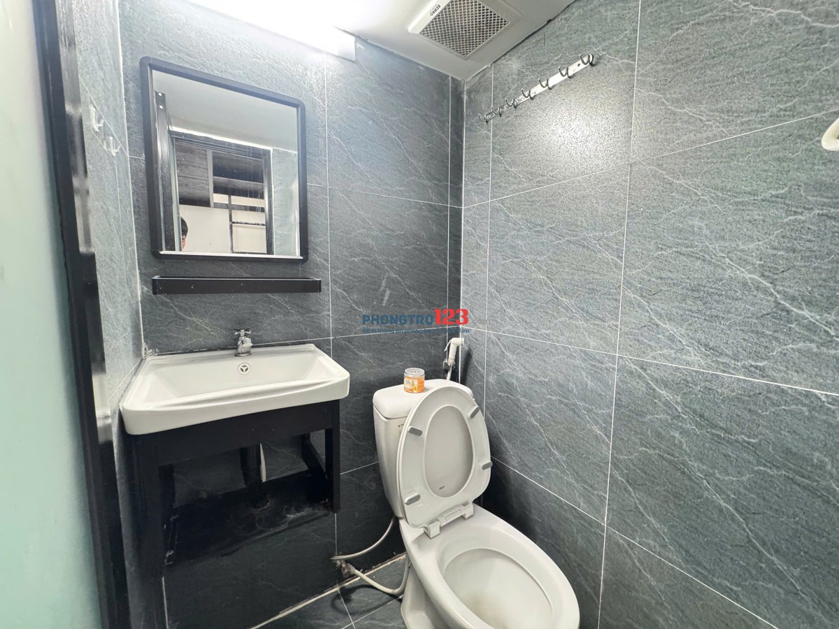 Siêu rẻ 100% như hình, Ngay Nguyễn Thái Sơn gần Phạm Văn Đồng