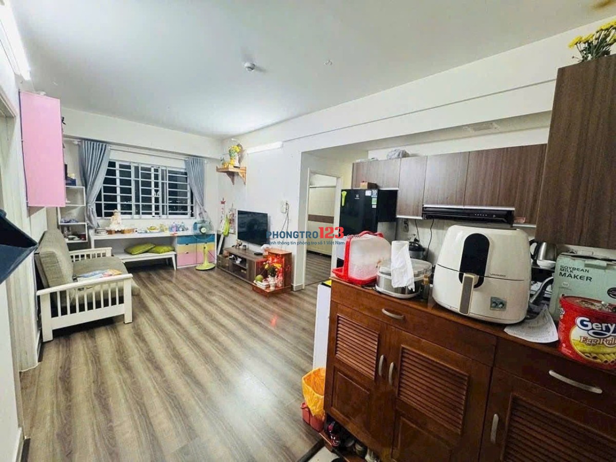 Cho thuê chung cư Bàu cát,Tân BÌnh căn 2p ngủ,có nội thất giá 10,5tr/th