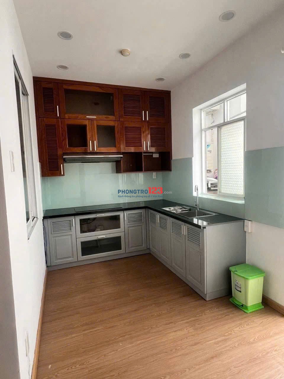 Chung cư Bàu Cát, Hồng Lạc, TB: 75m2, 2p ngủ, full nội thất, 8triệu