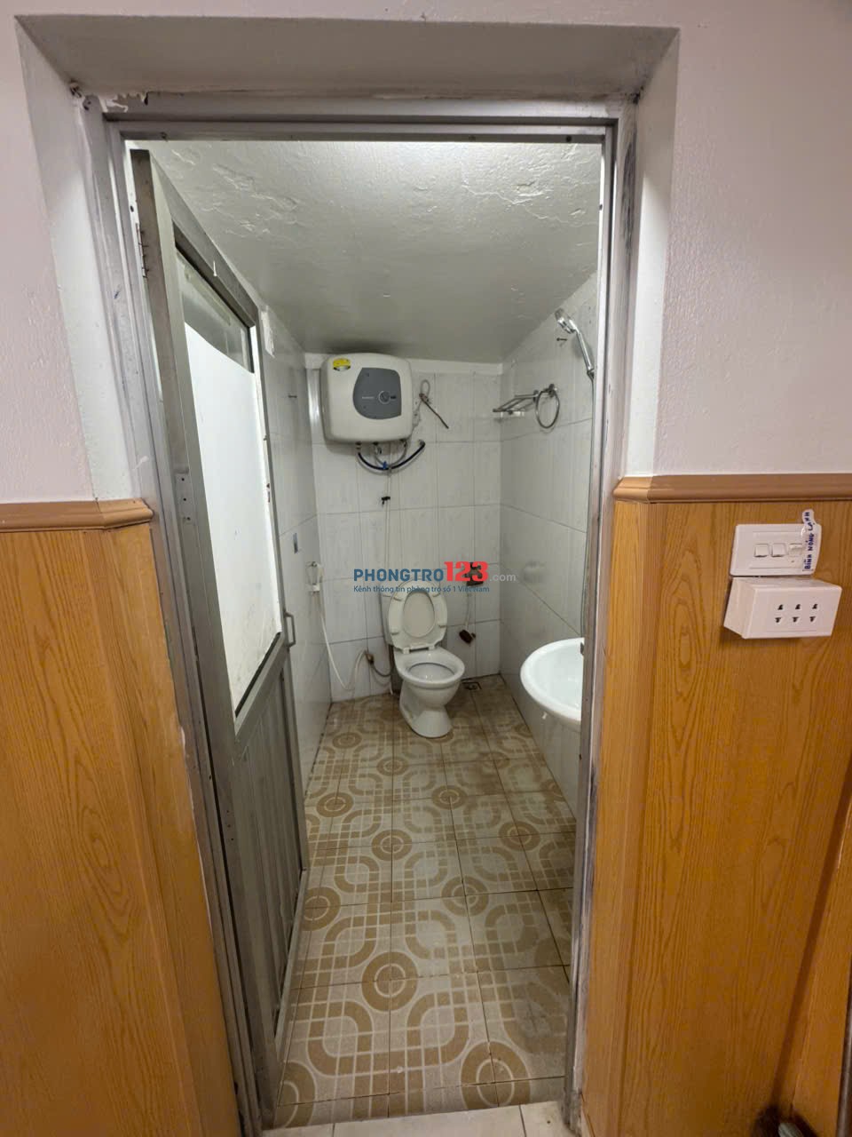 Cho thuê nhà riêng tại đường Định Công Thượng, Hoàng Mai, Hà Nội, diện tích 28m2