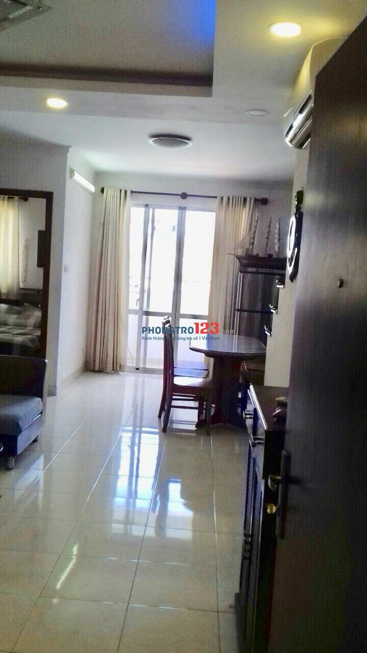 Cho thuê căn hộ 96m2, 2p ngủ, Nội thất giá 10tr C/c Ruby Tân Bình