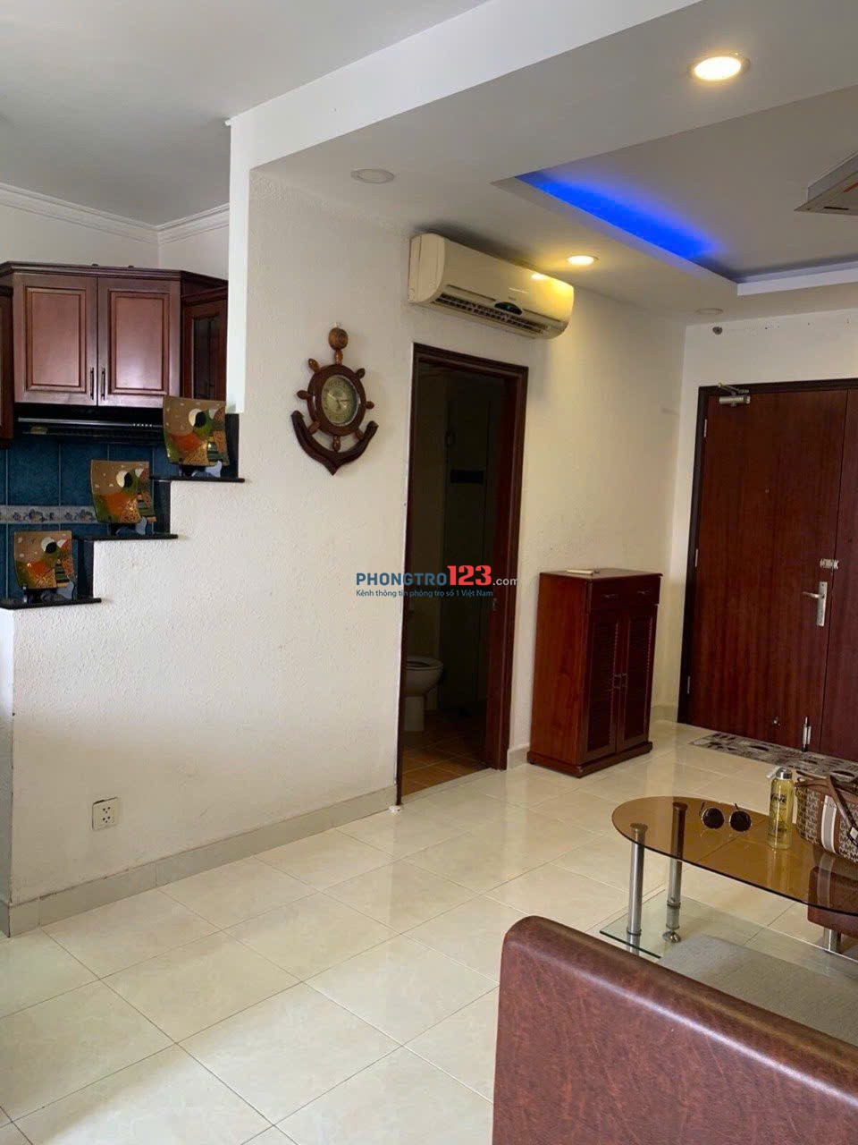 Cho thuê căn hộ 96m2, 2p ngủ, Nội thất giá 10tr C/c Ruby Tân Bình