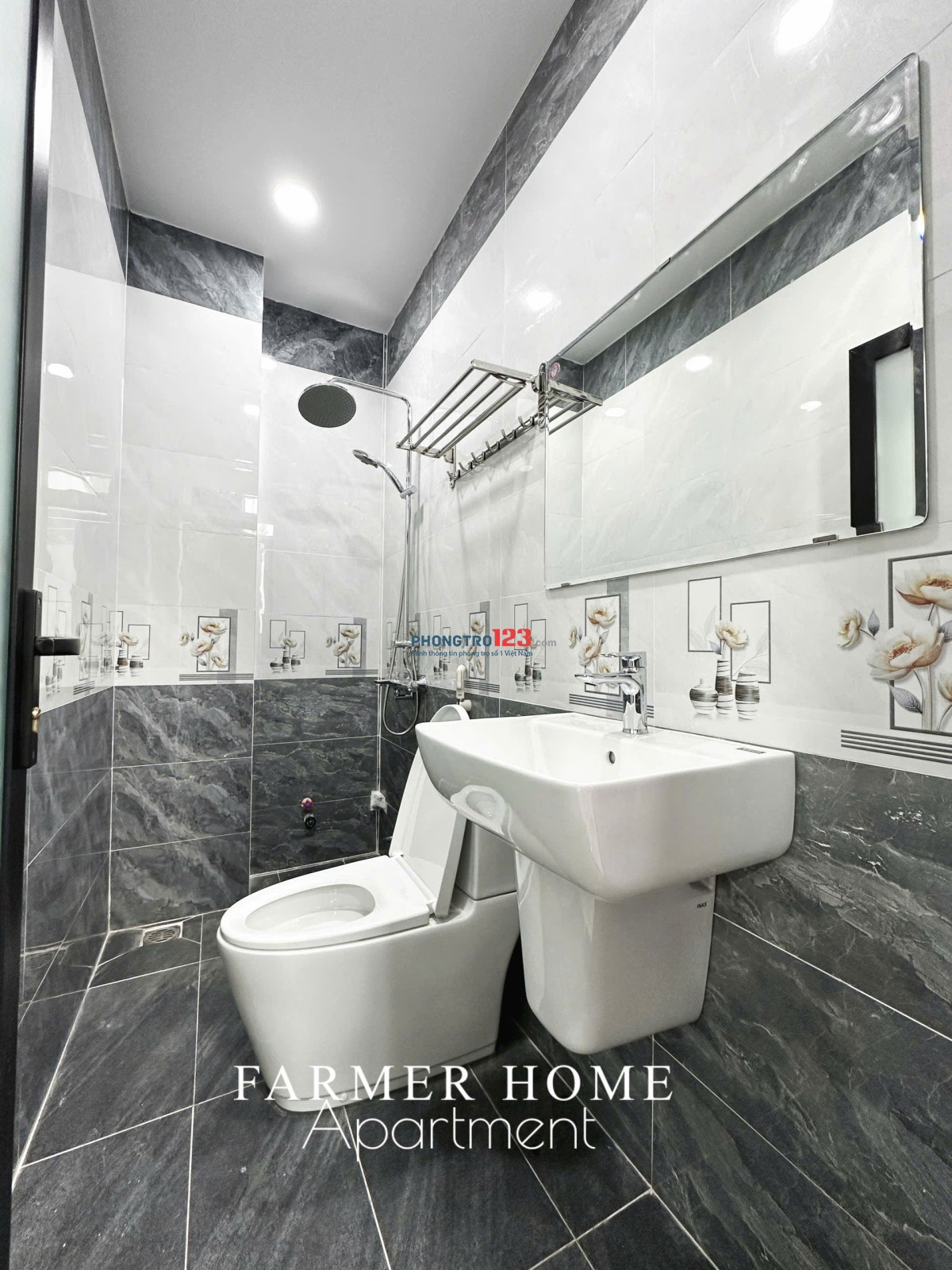 Cho Thuê CHDV Studio tách bếp Tiện Nghi. Ban công thoáng. Hoàng Sa Q.1