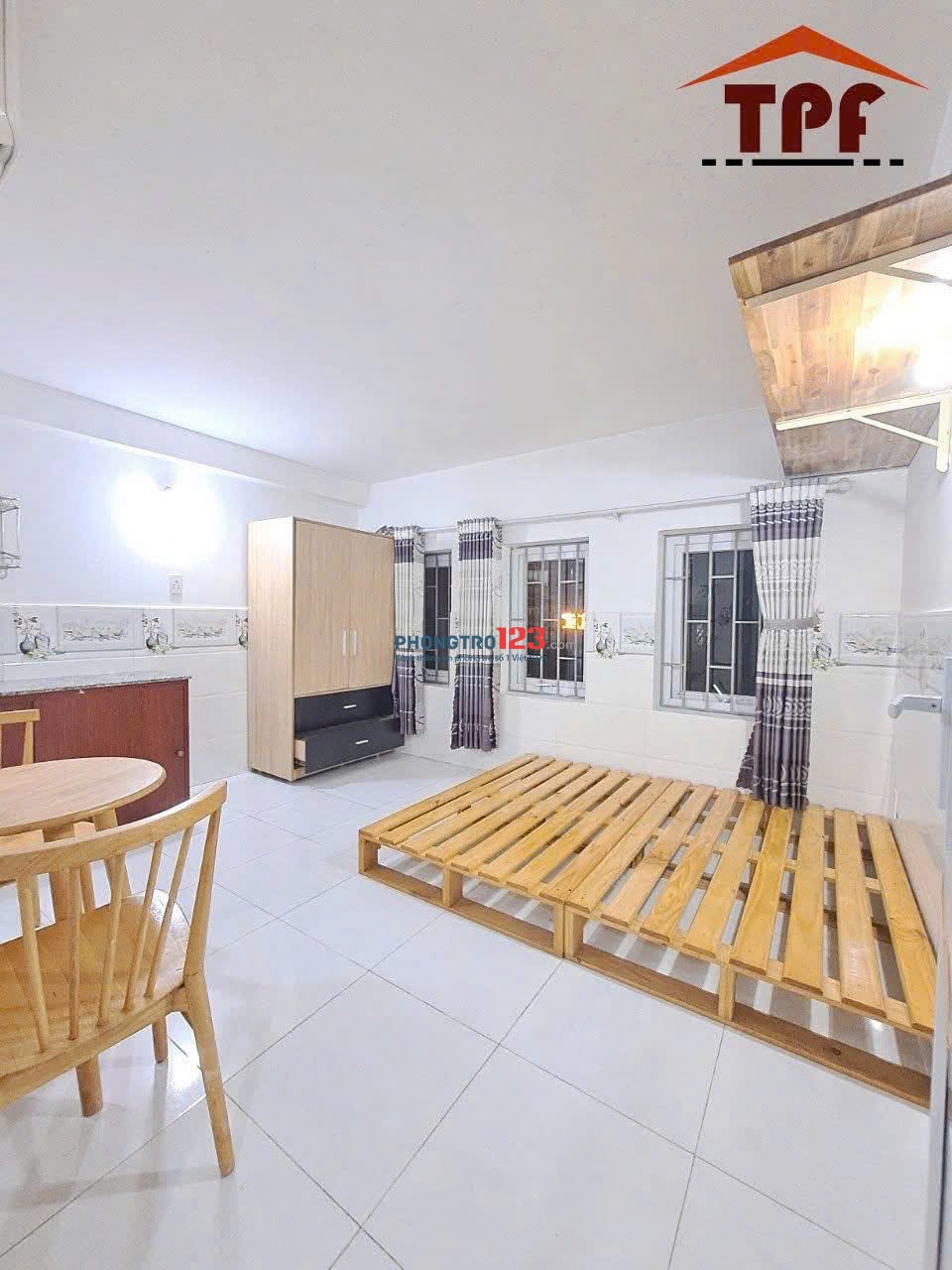 1/12 TRỐNG PHÒNG CỬA SỔ THOÁNG SẴN NỘI THẤT GẦN NGUYỄN KIỆM