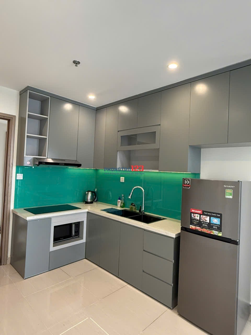 Cho thuê chung cư Vinhome Grand Park, full nội thất, 69m2