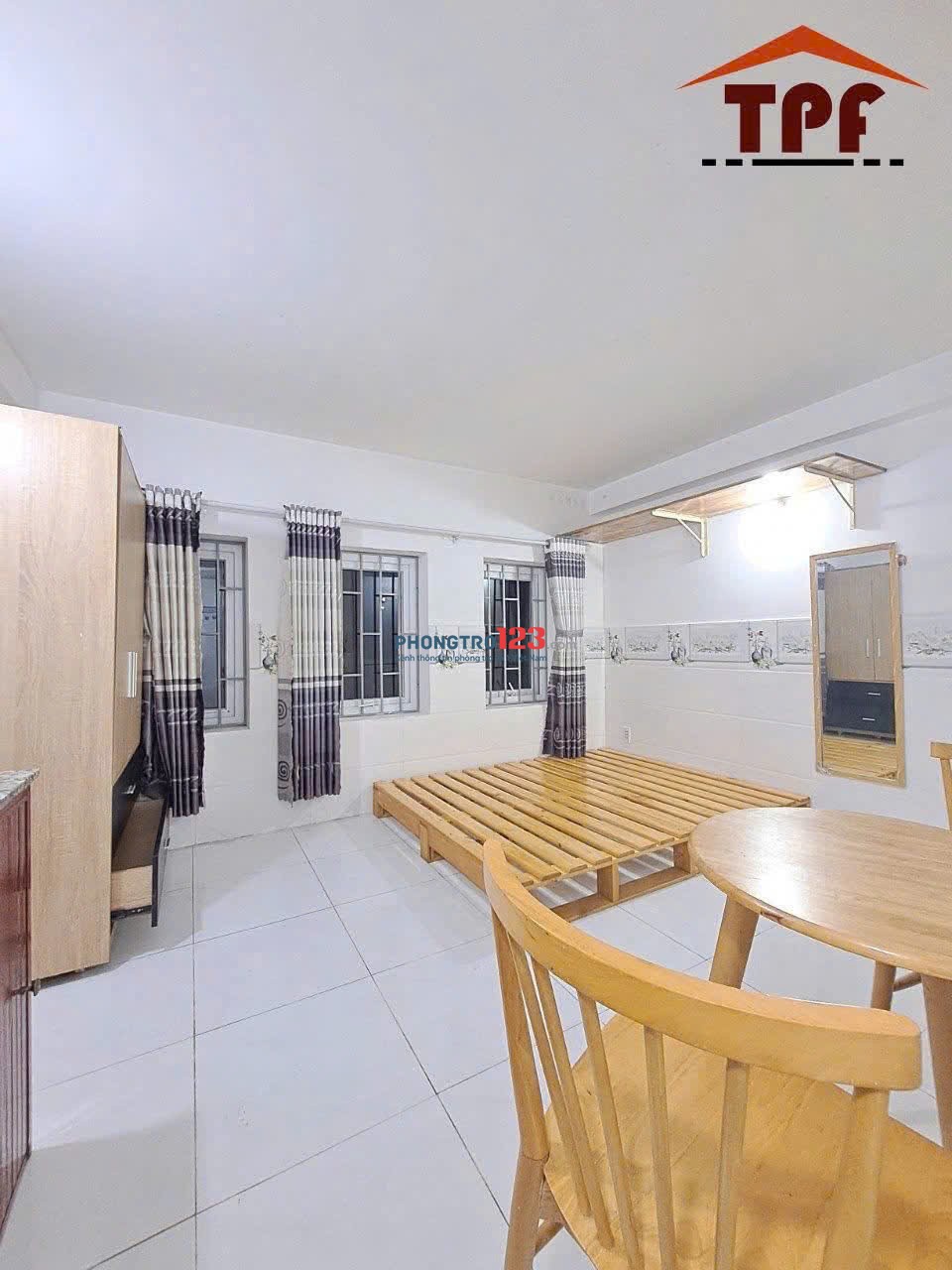 1/12 TRỐNG PHÒNG CỬA SỔ THOÁNG SẴN NỘI THẤT GẦN NGUYỄN KIỆM