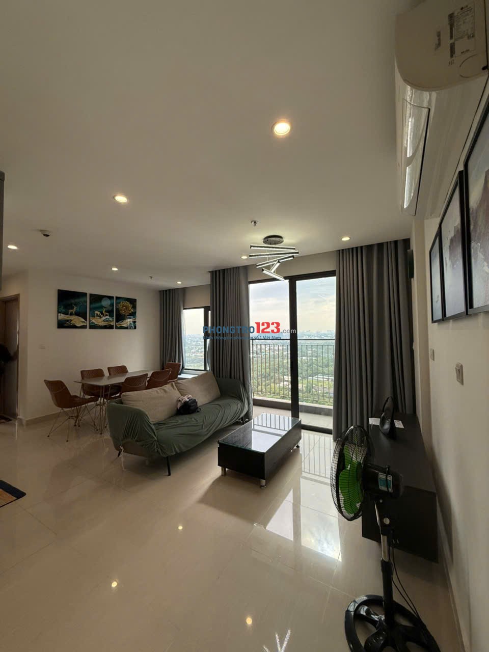 Cho thuê chung cư Vinhome Grand Park, full nội thất, 69m2