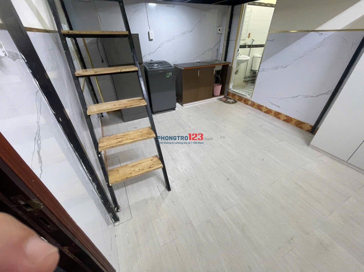 Em cần thêm 1 bạn ở ghép giá 2tr bao hết chi phí ạ