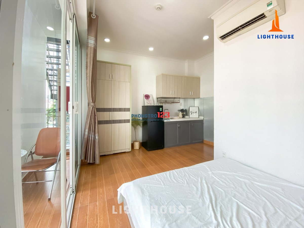 STUDIO BAN CÔNG NỘI THẤT ĐẦY ĐỦ - NHƯ HÌNH GẦN LOTTE CỘNG HÒA, K300 TÂN BÌNH
