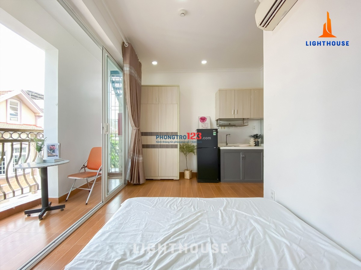 STUDIO BAN CÔNG NỘI THẤT ĐẦY ĐỦ - NHƯ HÌNH GẦN LOTTE CỘNG HÒA, K300 TÂN BÌNH