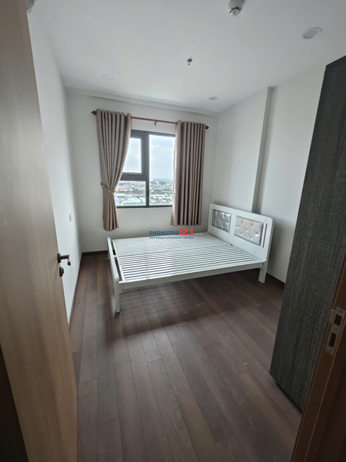 Tôi cho thuê căn hộ 1PN ngay khu Vsip 1 Bình Dương giá thuê 4tr/tháng