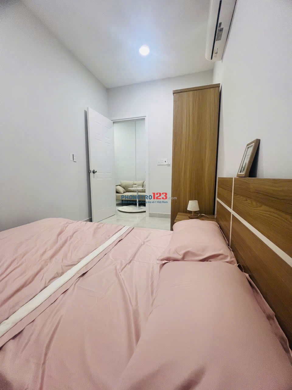 CHO THUÊ CĂN HỘ QUẬN TÂN BÌNH 2PN - 1PB – BAN CÔNG THOÁNG MÁT – GẦN SÂN BAY TÂN SƠN NHẤT