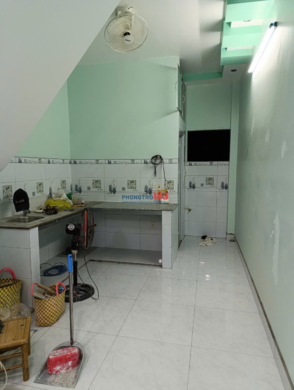 Cho thuê nhà nguyên căn hẻm 2020 Huỳnh Tấn Phát, TT Nhà Bè