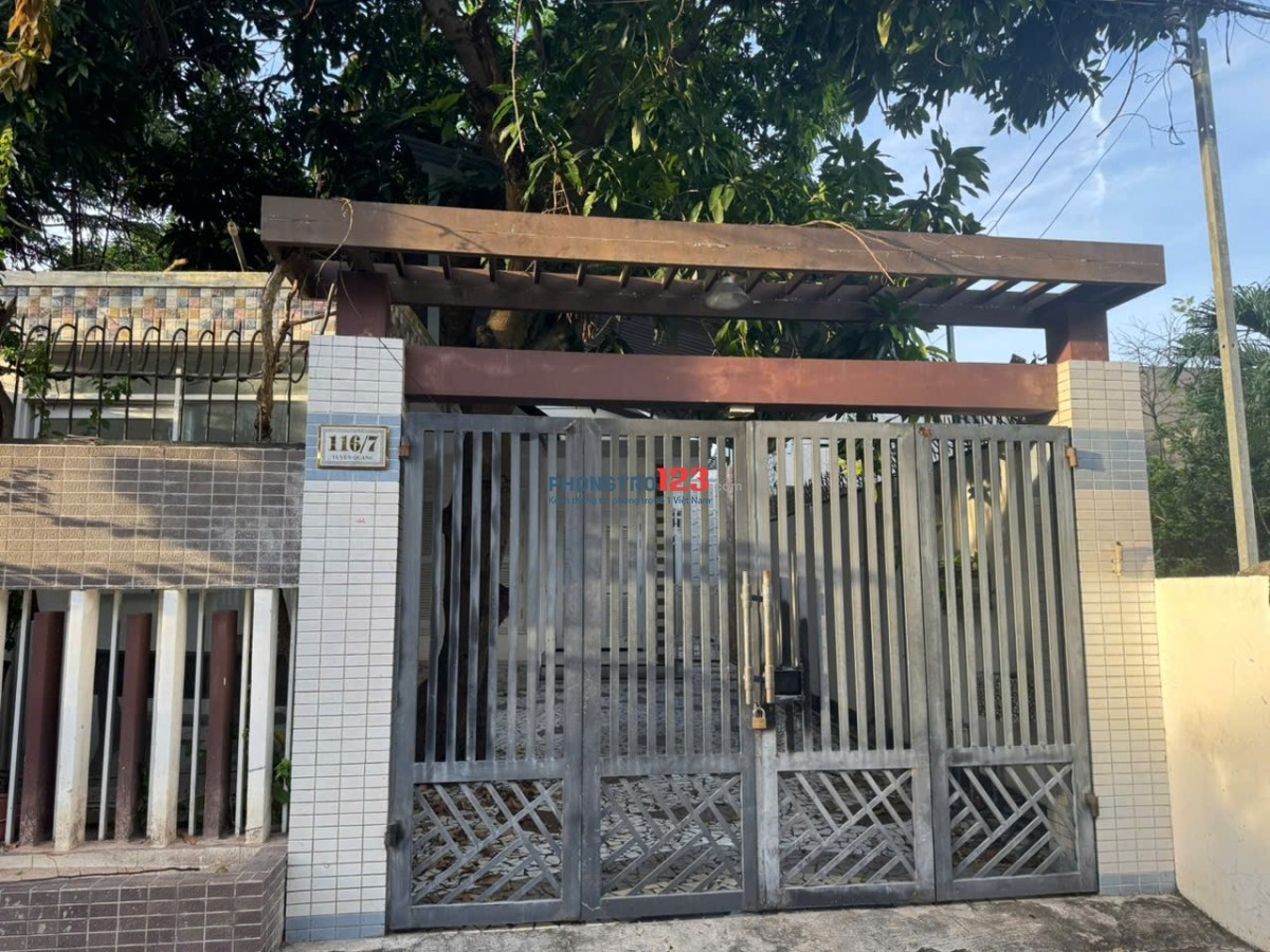 Nhà riêng cho thuê tại Đường Tuyên Quang,