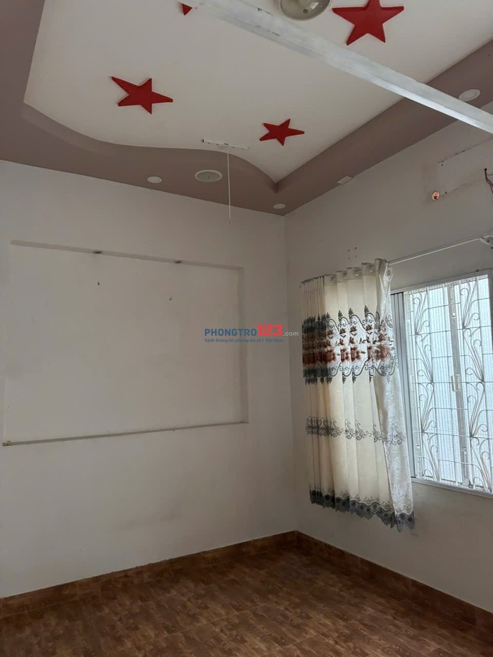 Nhà riêng cho thuê tại Đường Tuyên Quang,