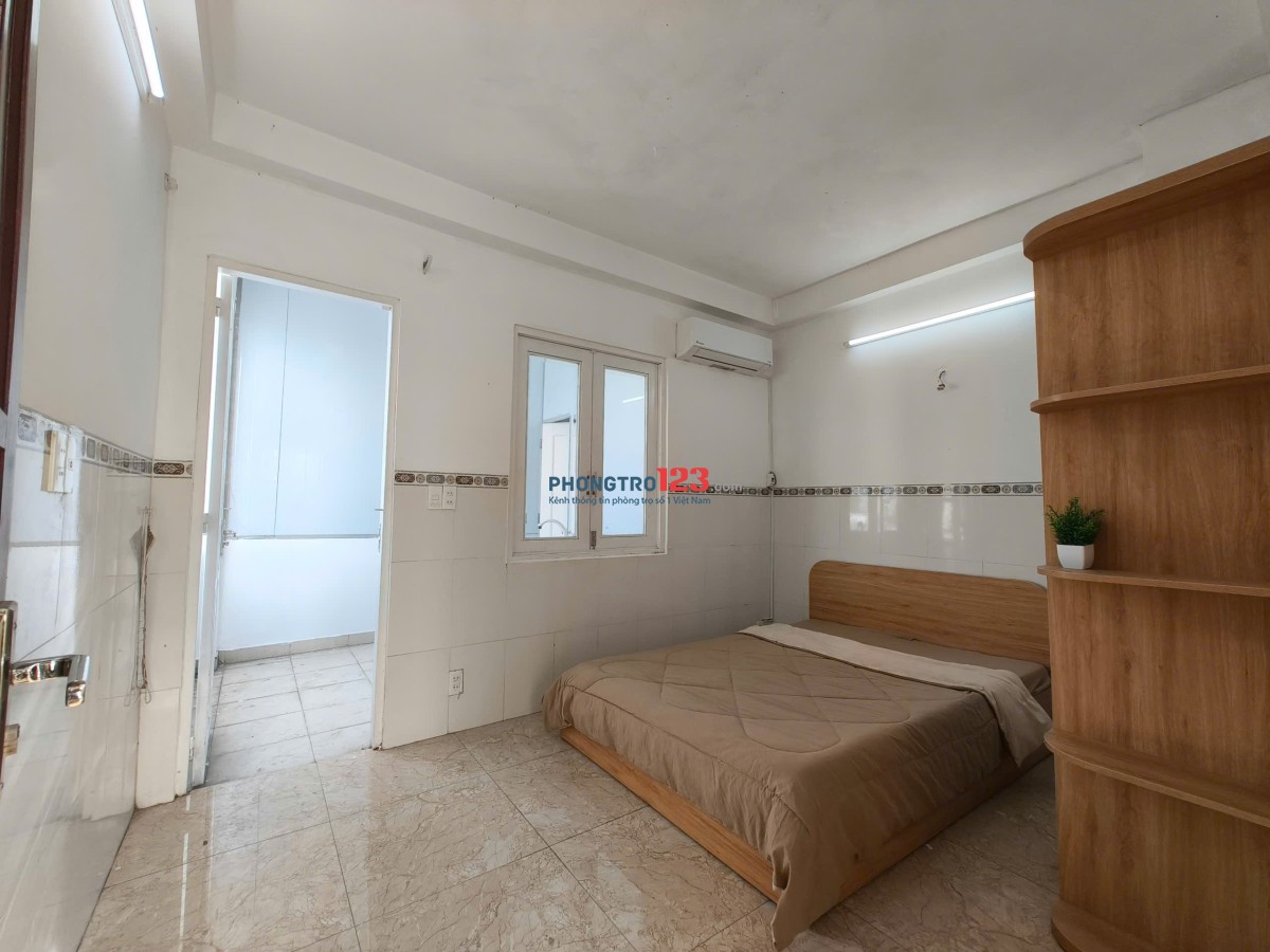  BAN CÔNG DECOR ĐẸP – GIẢM GIÁ CÒN 4TR5 – BÙI MINH TRỰC, Q8 