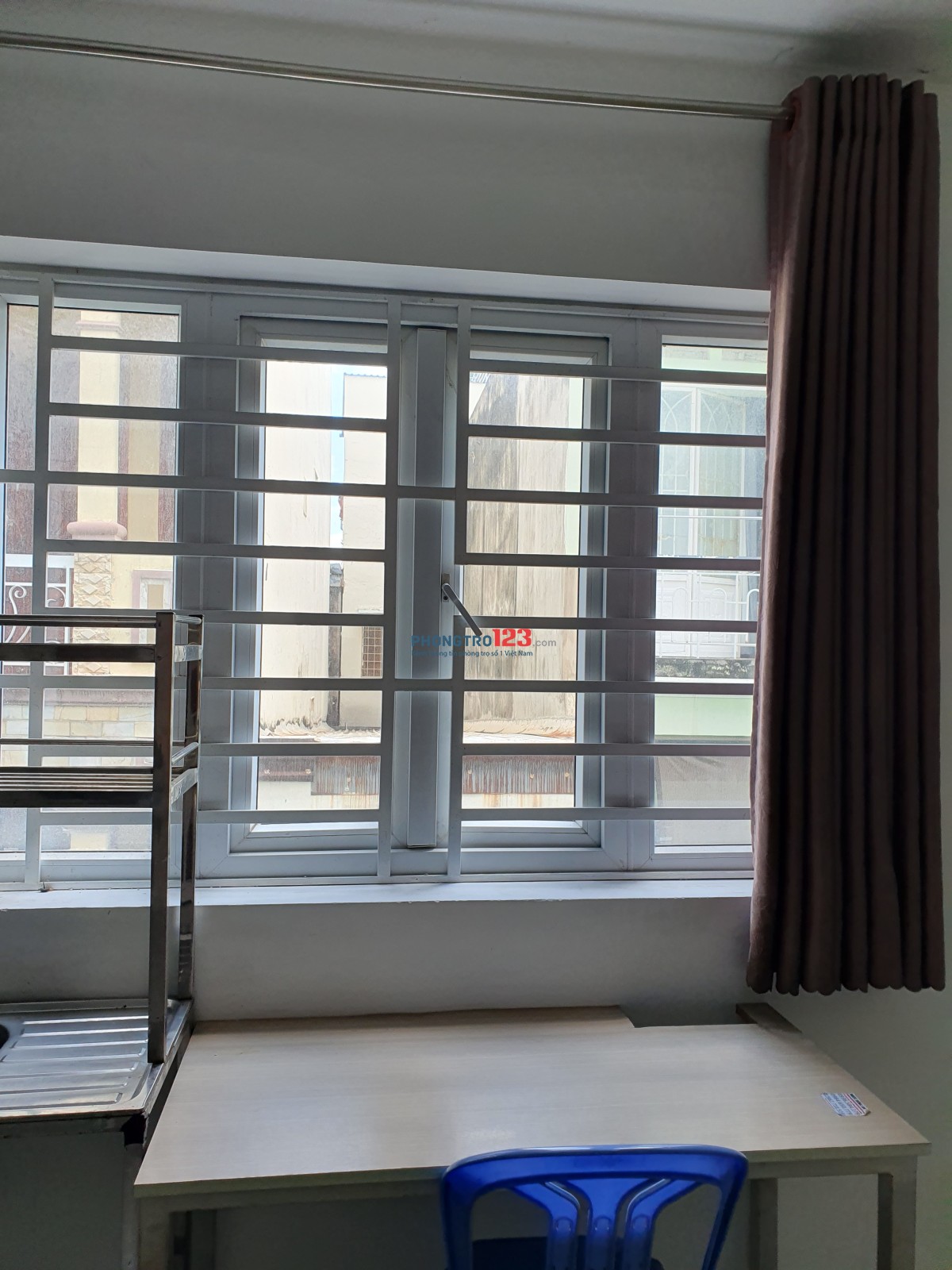 Phòng trọ huỳnh văn bánh 20m2 sạch sẽ thoáng mát