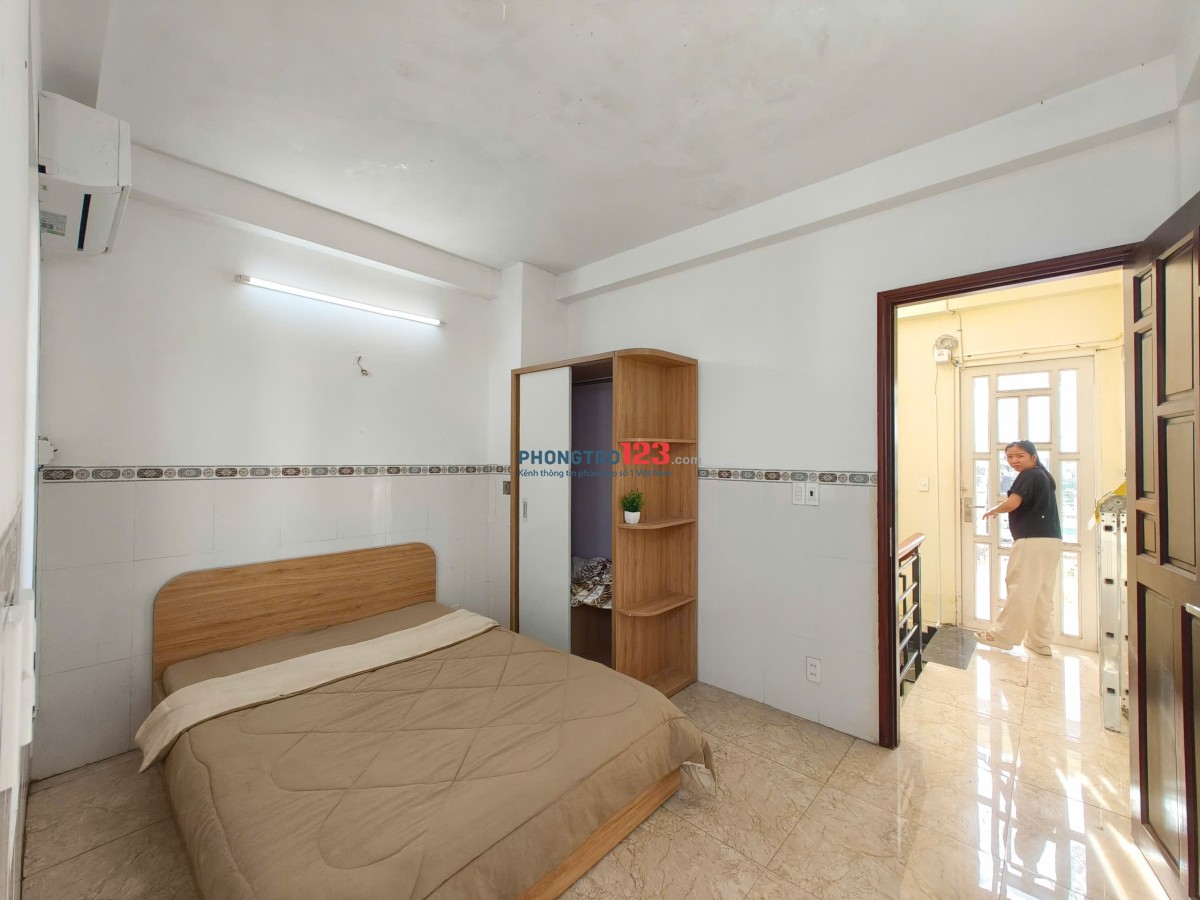  BAN CÔNG DECOR ĐẸP – GIẢM GIÁ CÒN 4TR5 – BÙI MINH TRỰC, Q8 