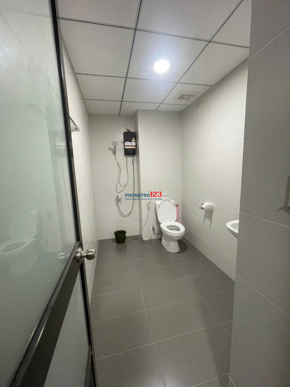 Cho thuê căn hộ ehome Southgate 1PN tầng cao nhất, có thể thiết kế thêm phòng ngủ nhỏ - view trường