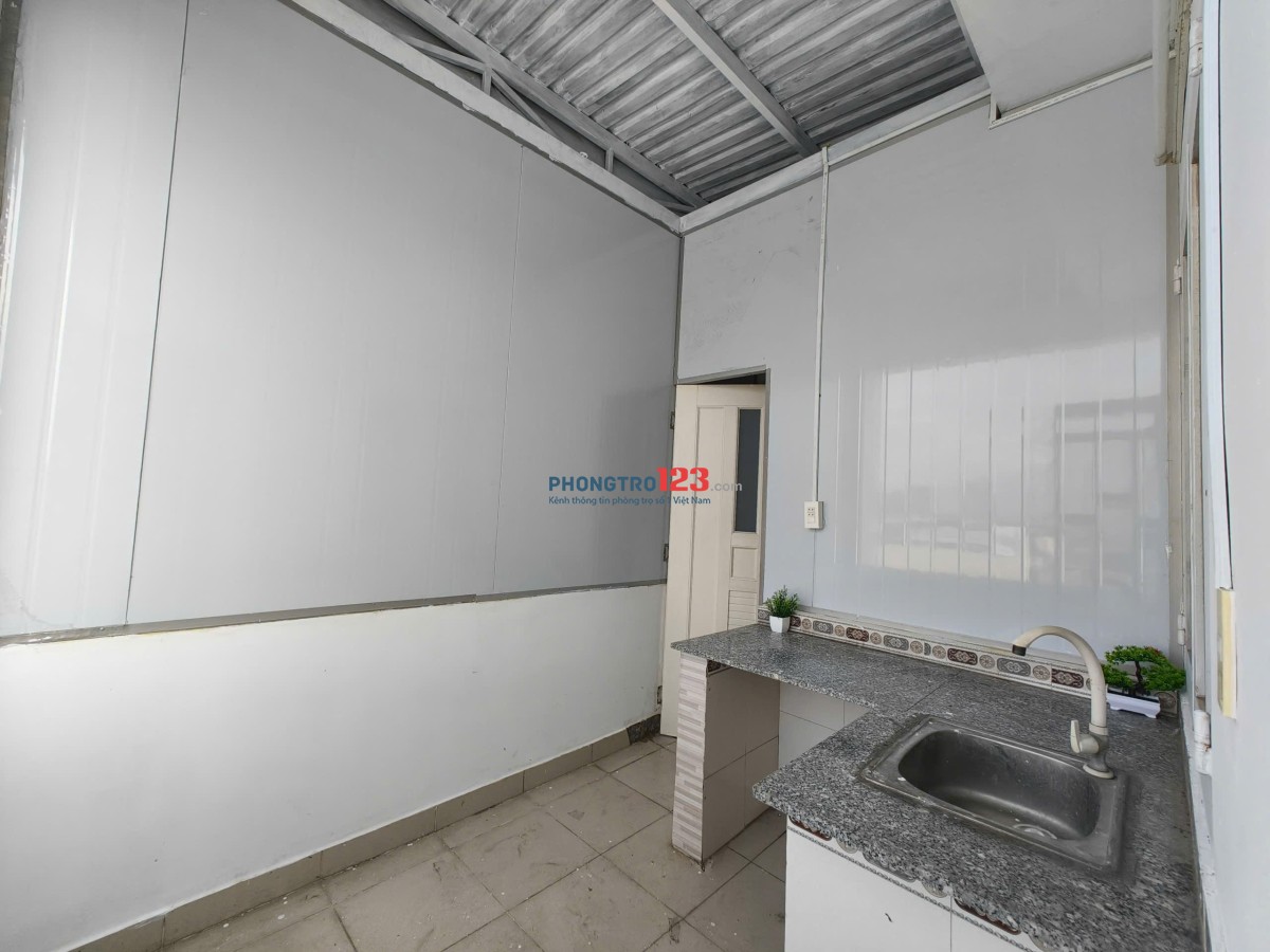  BAN CÔNG DECOR ĐẸP – GIẢM GIÁ CÒN 4TR5 – BÙI MINH TRỰC, Q8 