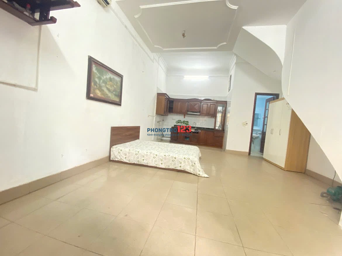 Cho thuê phòng trọ riêng biệt tầng 1 giá 4 tr 40m2 Cầu Diễn, Nam Từ Liêm