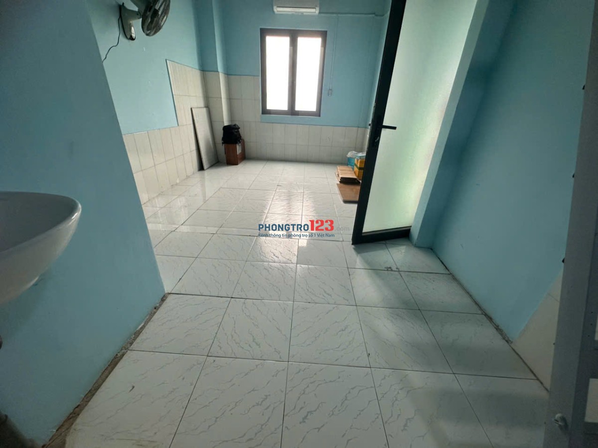 CHO THUÊ PHÒNG TRỌ Ở TÂN THỚI NHẤT 8, PHAN VĂN HỚN, Q12