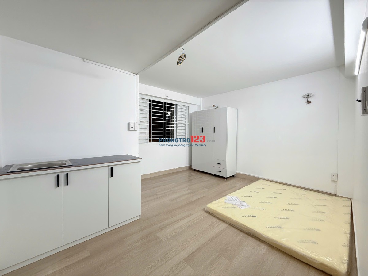 Phòng Studio cửa sổ mới ngay Quận 5