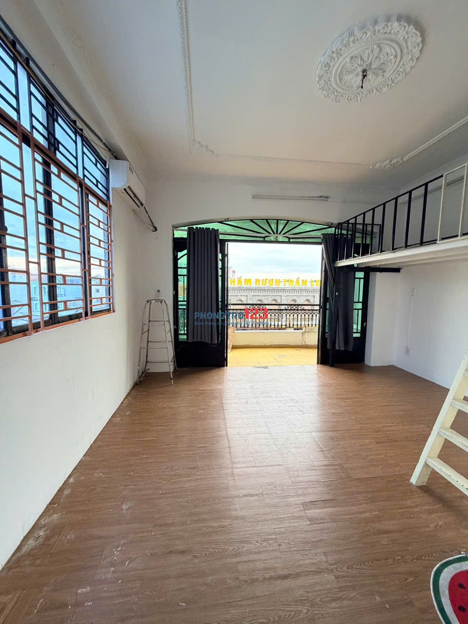 Duplex ban công trục Nguyễn Oanh giá cực rẻ