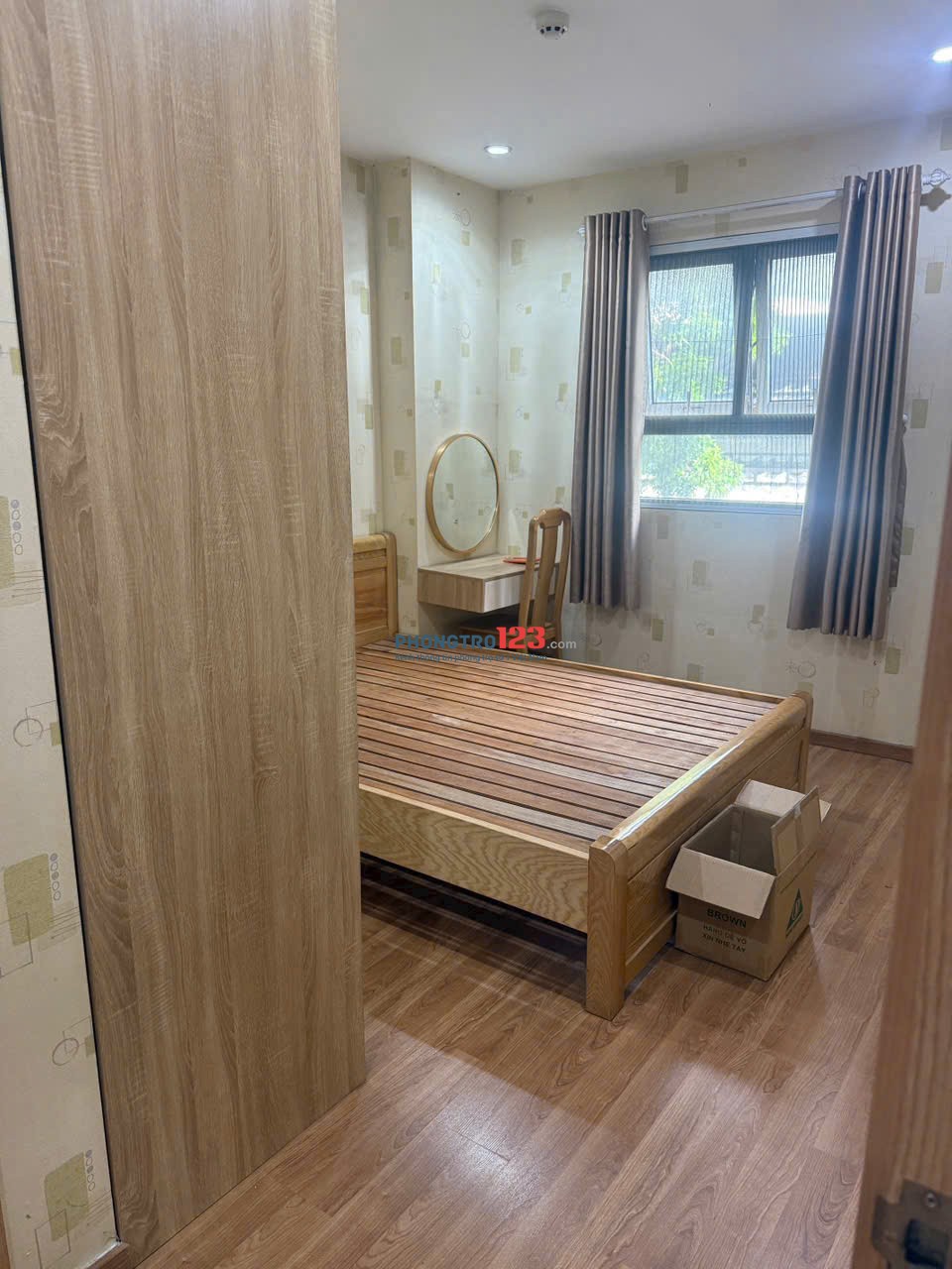 Chung cư Trương Định, P6, Quận 3: 2p ngủ, nội thất, 105m2 giá 11,5tr