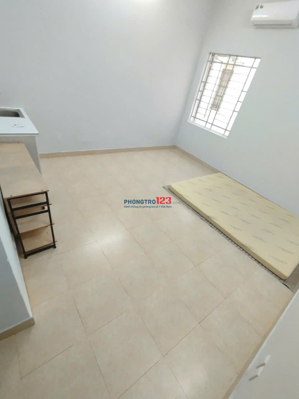 Phòng máy lạnh 25m2 đường Tạ Quang Bửu P4 Q8