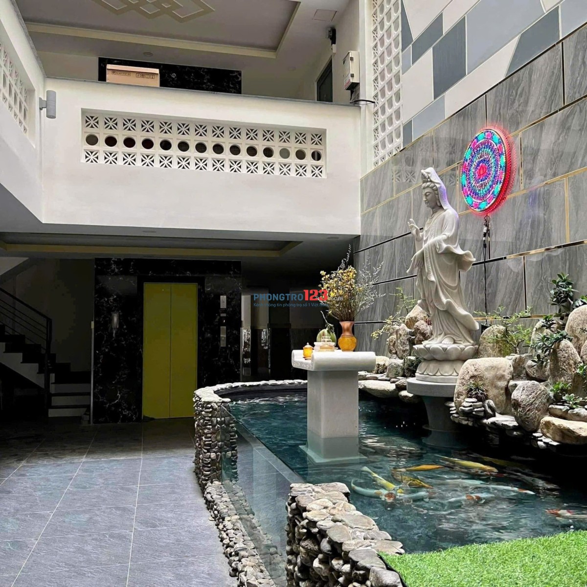 Tìm 2 nữ ở ghép, vô ở ngay tại Quận 3 (Hiện đã có 1 nữ)