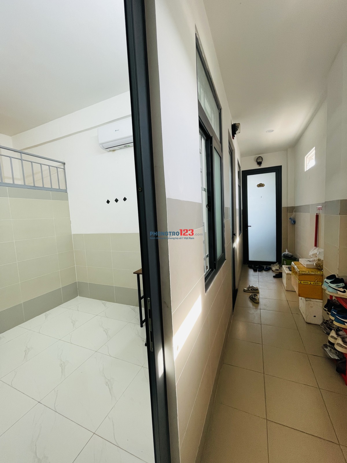 Phòng Duplex gác rộng thoáng full nội thất - nhà thang máy- hầm xe- khoá vân tay- máy giặt