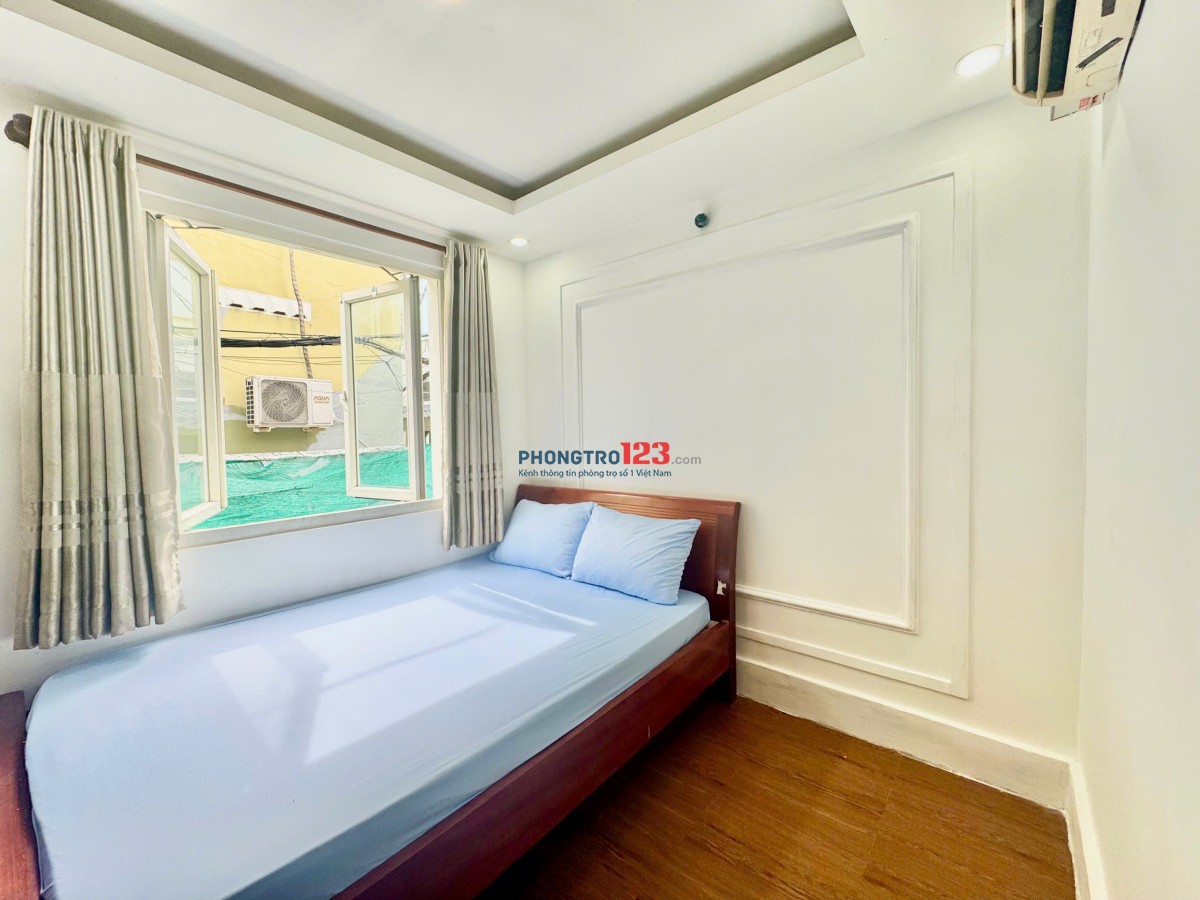 Phòng tiện nghi cửa sổ thoáng mát giá siêu rẻ tại Phạm Văn Chiêu