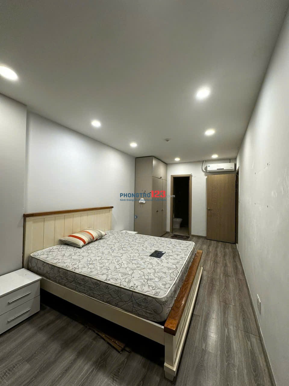 Chung cư Phúc Yên, P15, Tân Bình: 87m2, 2p ngủ, 10,5tr/th