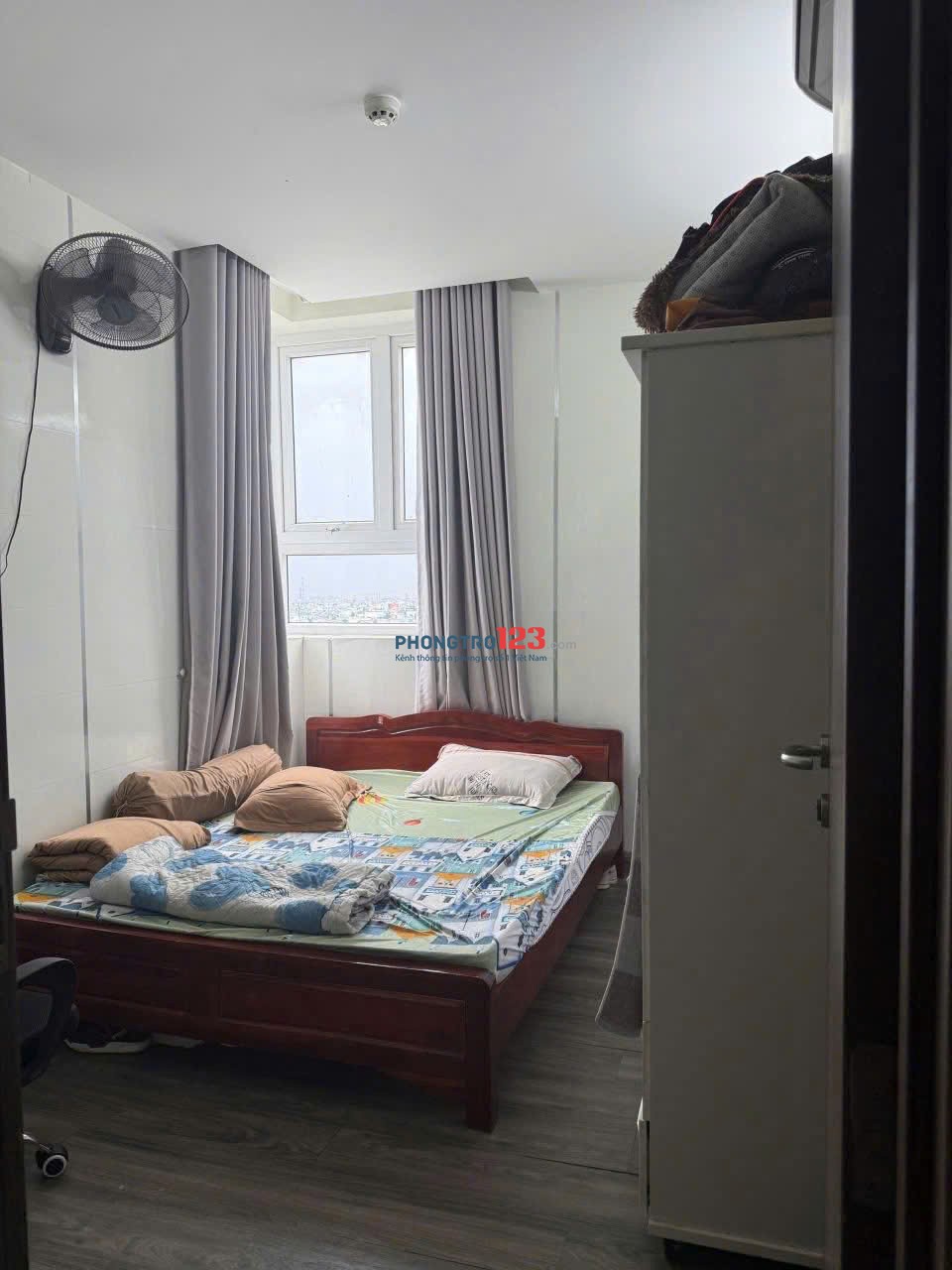 Chung cư Phú Thạnh, Nguyễn Sơn, TP: 3p ngủ, 110m2, ban công, 10tr5