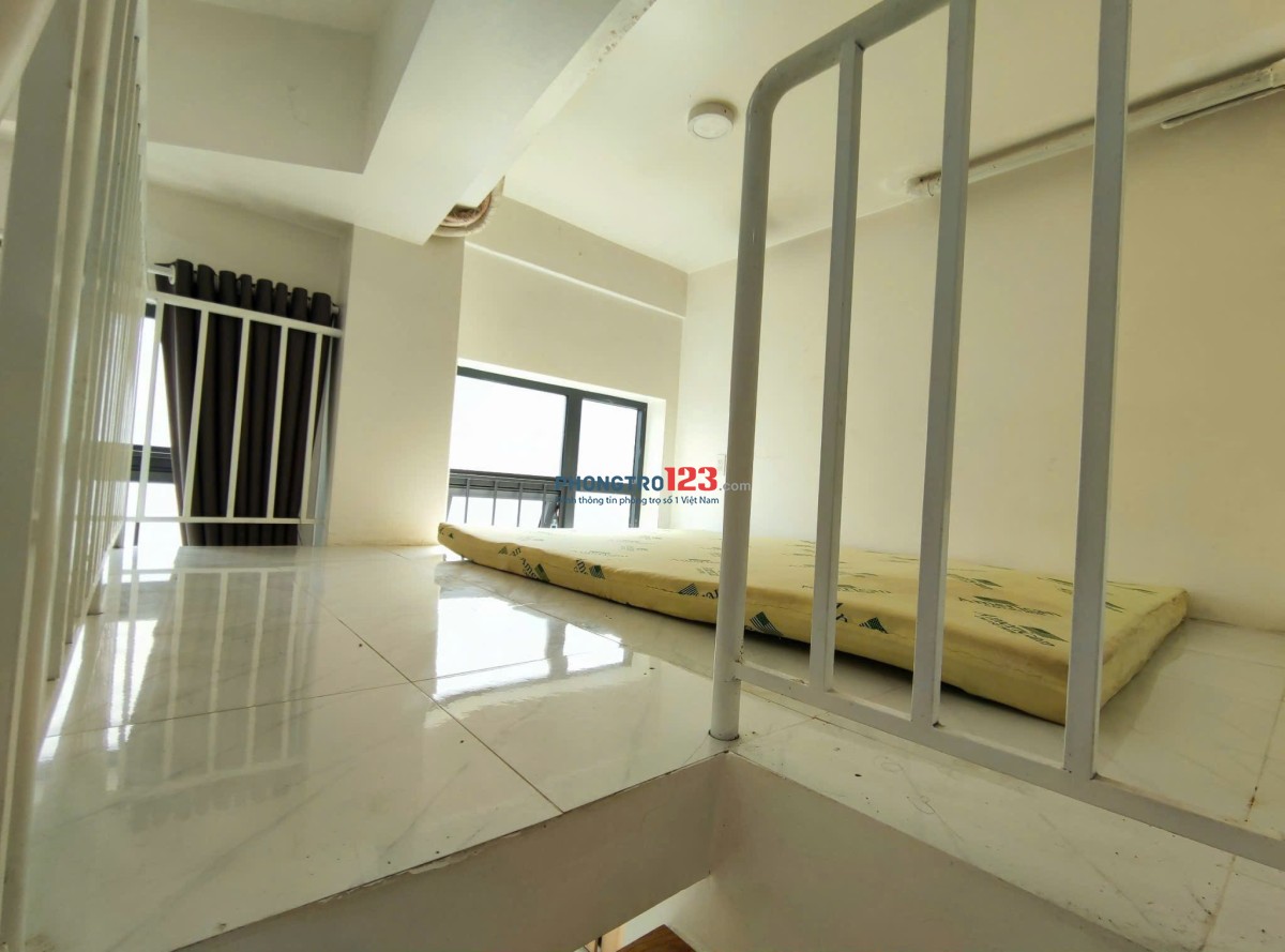 Cho Thuê Căn Hộ Duplex 30m2 Bạn Công Cửa Sổ Thoáng Mát Gần Đại Học Bách Khoa, Tân Bình