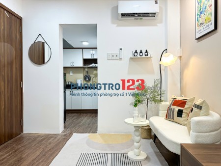 Cho thuê căn hộ giá 7tr3, có ban công cửa sổ và sân chơi lớn, rộng 35m2