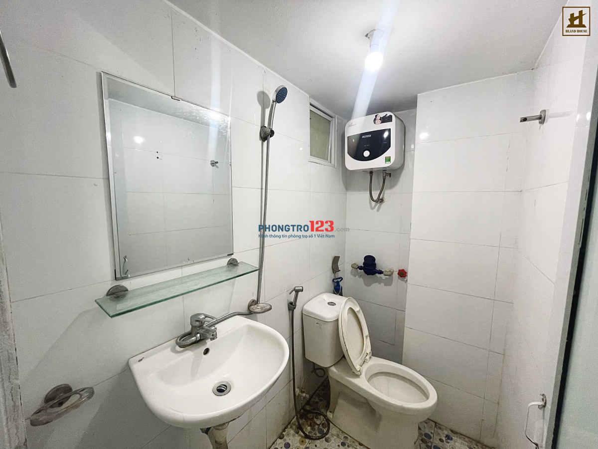 24 CHỢ MỖ LAO - STUDIO FULL NỘI THẤT - GẦN PTIT OTO ĐỖ CỬA, NGÕ THOÁNG