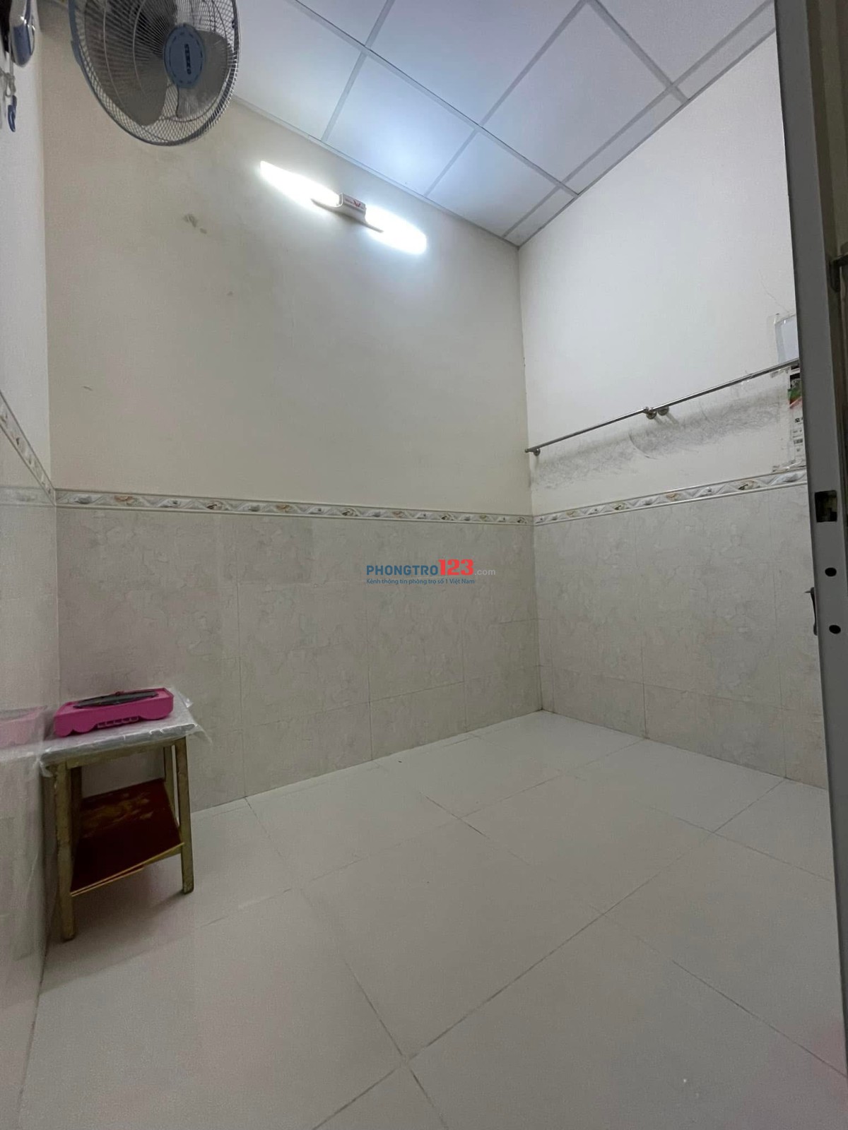 Cho nữ thuê trọ giá sinh viên, bao điện nước, ngay tại trung tâm quận 1