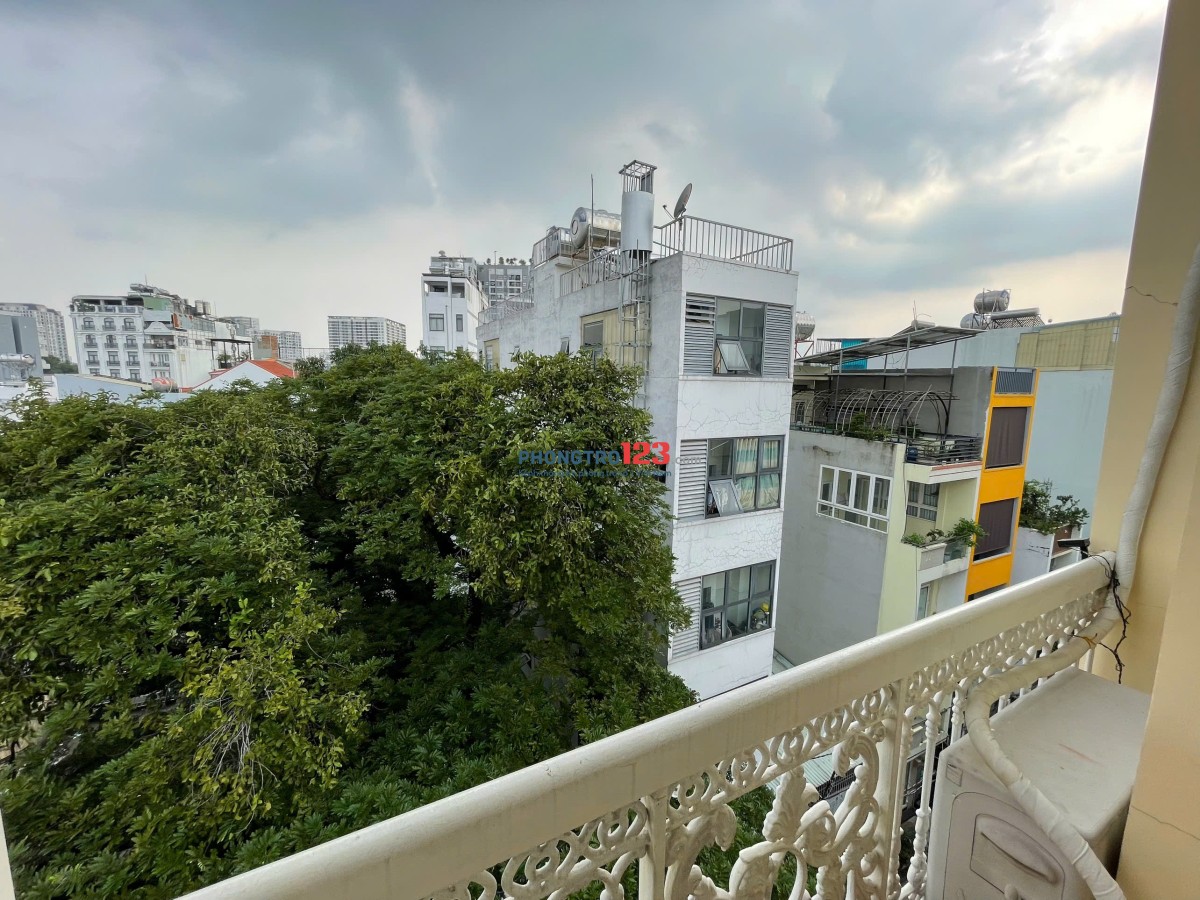 CĂN HỘ STUDIO BAN CÔNG – FULL NỘI THẤT, MÁY GIẶT RIÊNG – GẦN SÂN BAY TÂN SƠN NHẤT