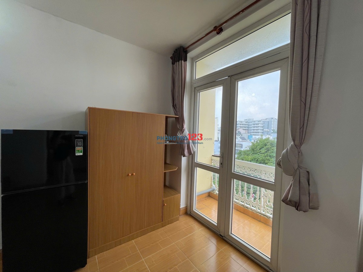 CĂN HỘ STUDIO BAN CÔNG – FULL NỘI THẤT, MÁY GIẶT RIÊNG – GẦN SÂN BAY TÂN SƠN NHẤT