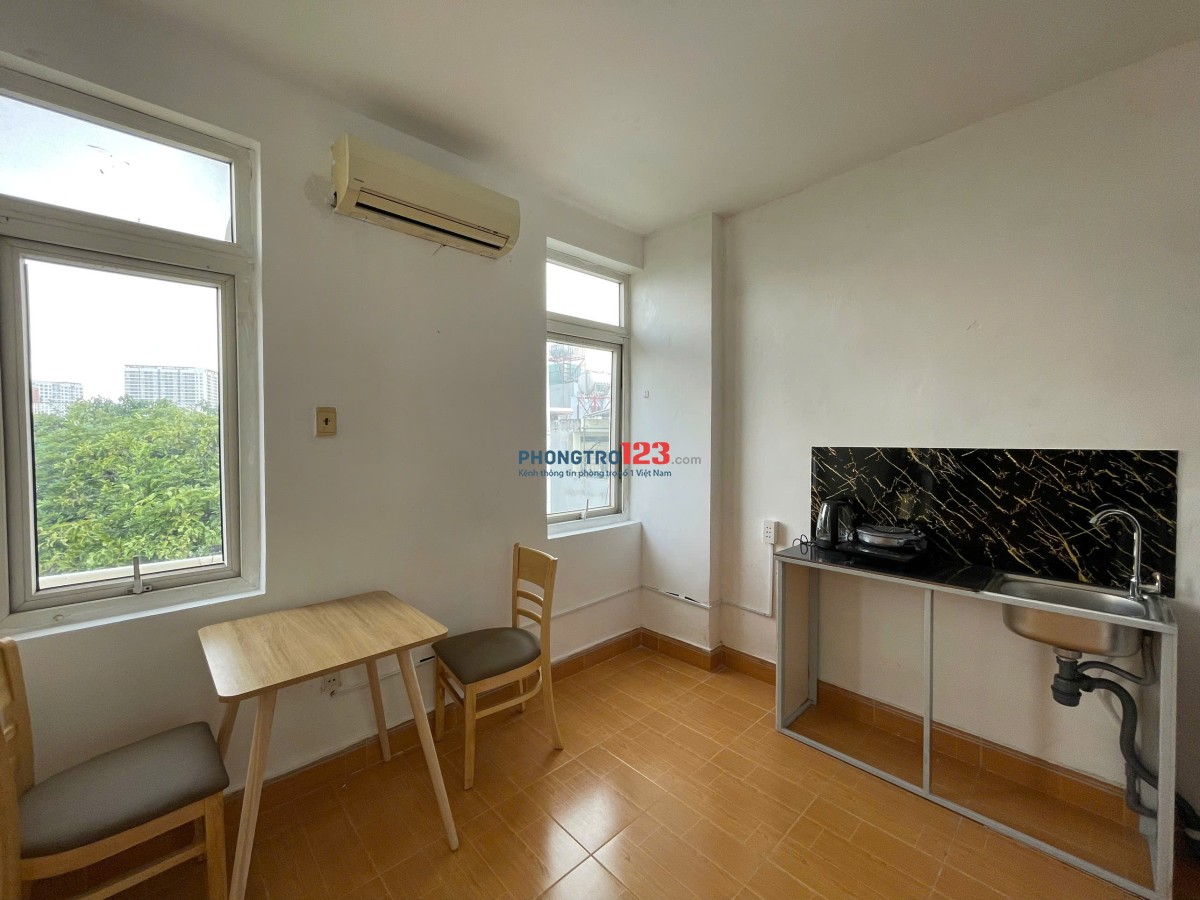 CĂN HỘ STUDIO BAN CÔNG – FULL NỘI THẤT, MÁY GIẶT RIÊNG – GẦN SÂN BAY TÂN SƠN NHẤT