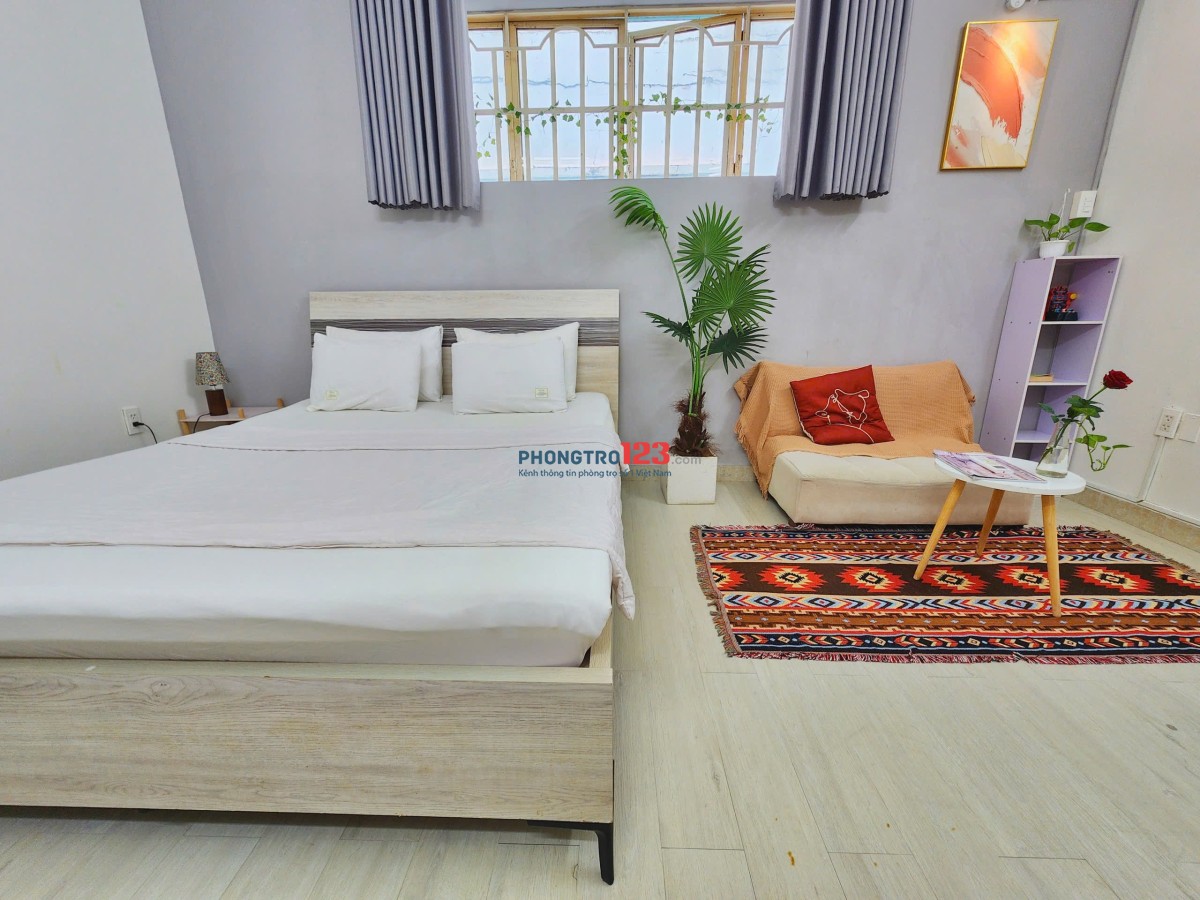 Phòng cho thuê gần chợ Tân Định đường Trần Nhật Duật full nội thất thuận tiện vào Hai Bà Trưng Q3