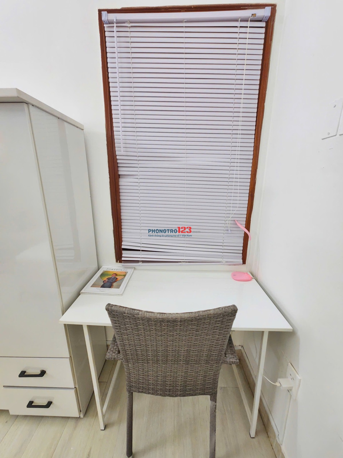 Phòng cho thuê gần chợ Tân Định đường Trần Nhật Duật full nội thất thuận tiện vào Hai Bà Trưng Q3