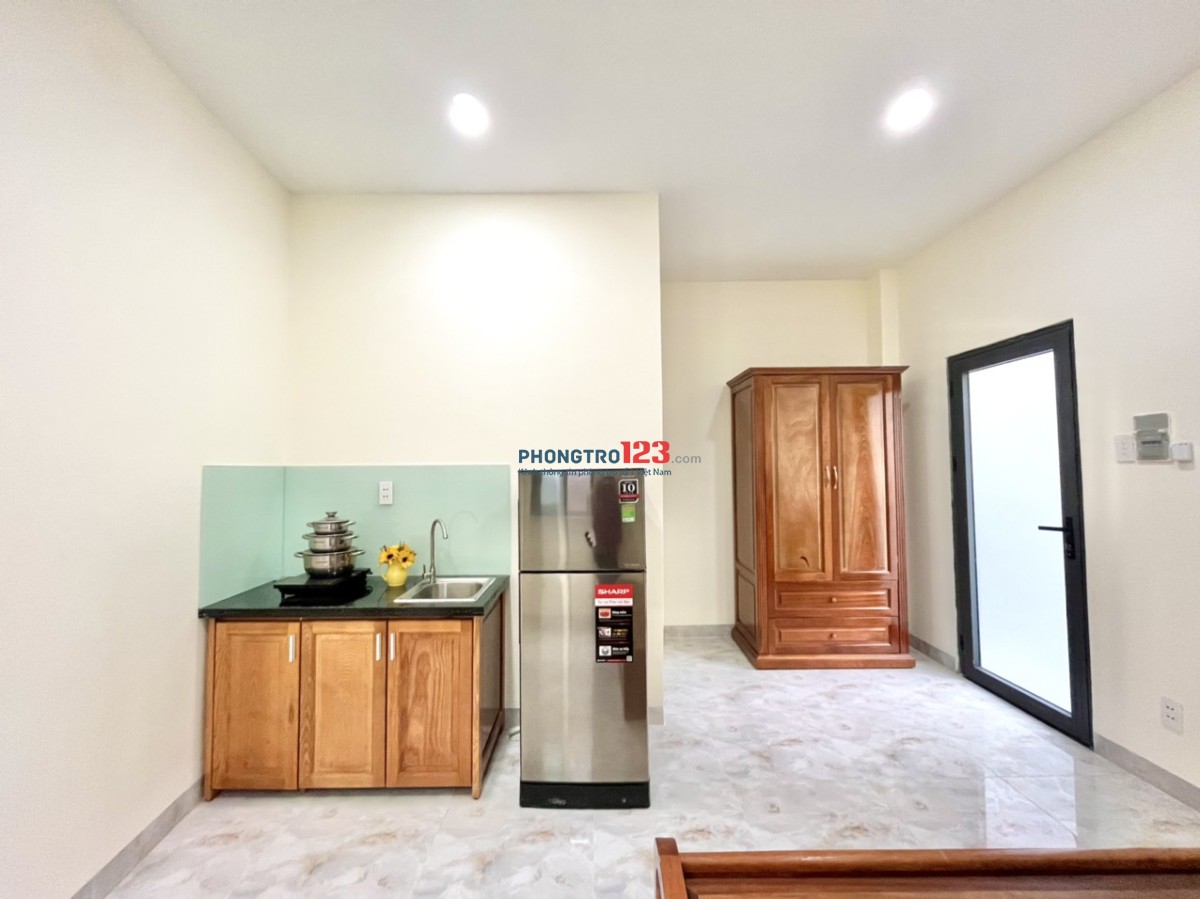 PHÒNG CAO CẤP THOÁNG MÁT NGAY BV THỐNG NHẤT