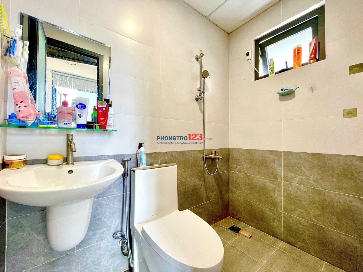 DUPLEX BAN CÔNG CAO CẤP. Tòa cao ốc 51/4 Đường Số 3, Trần Não