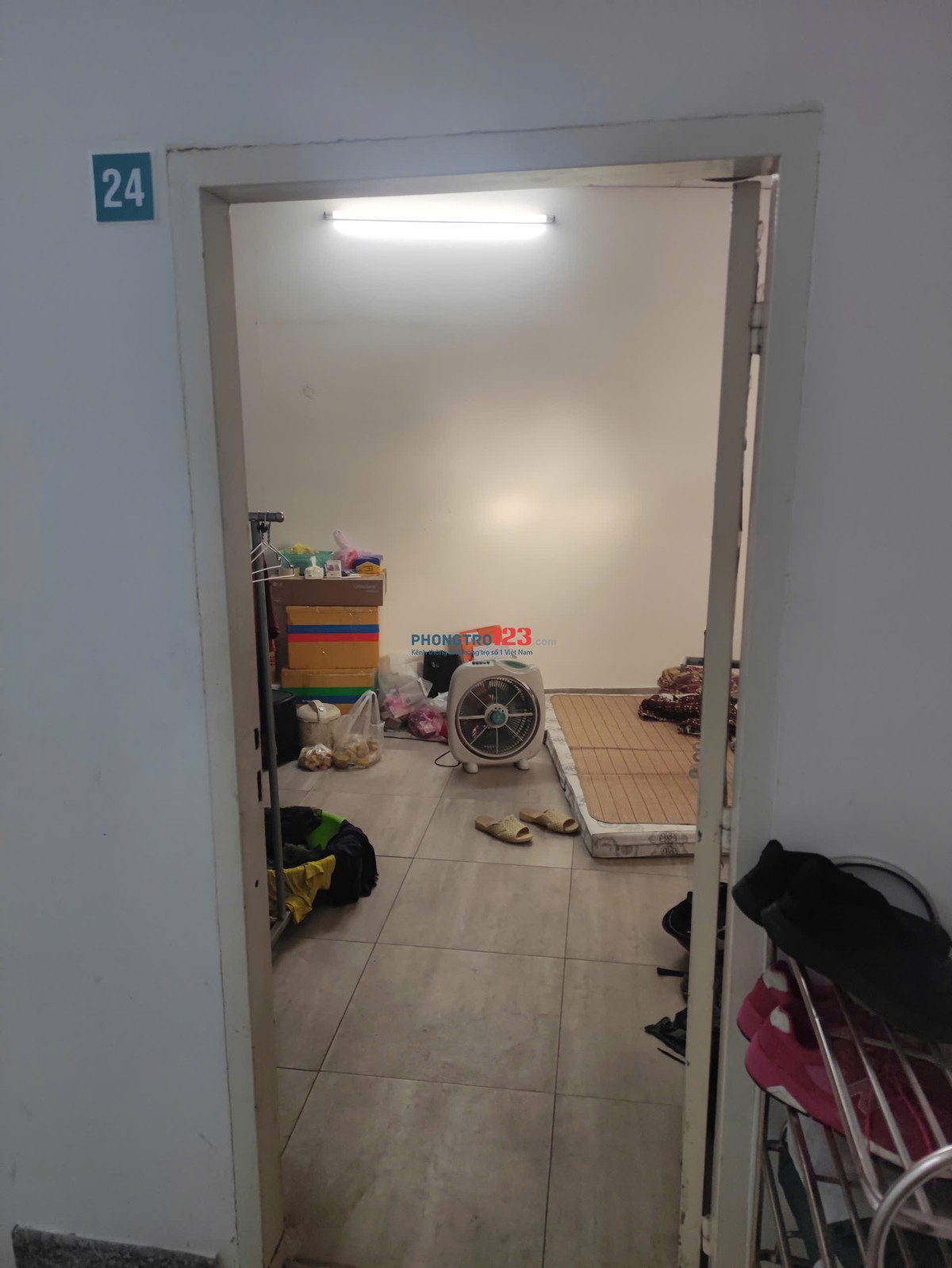 Pass phòng trọ ở đường số 4, phường linh tây, tp thủ đức. diện tích tầm 20m2