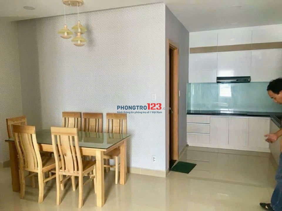Căn hộ 3p ngủ, có nội thất, C/c Bàu cát,Tân BÌnh giá 12tr/th