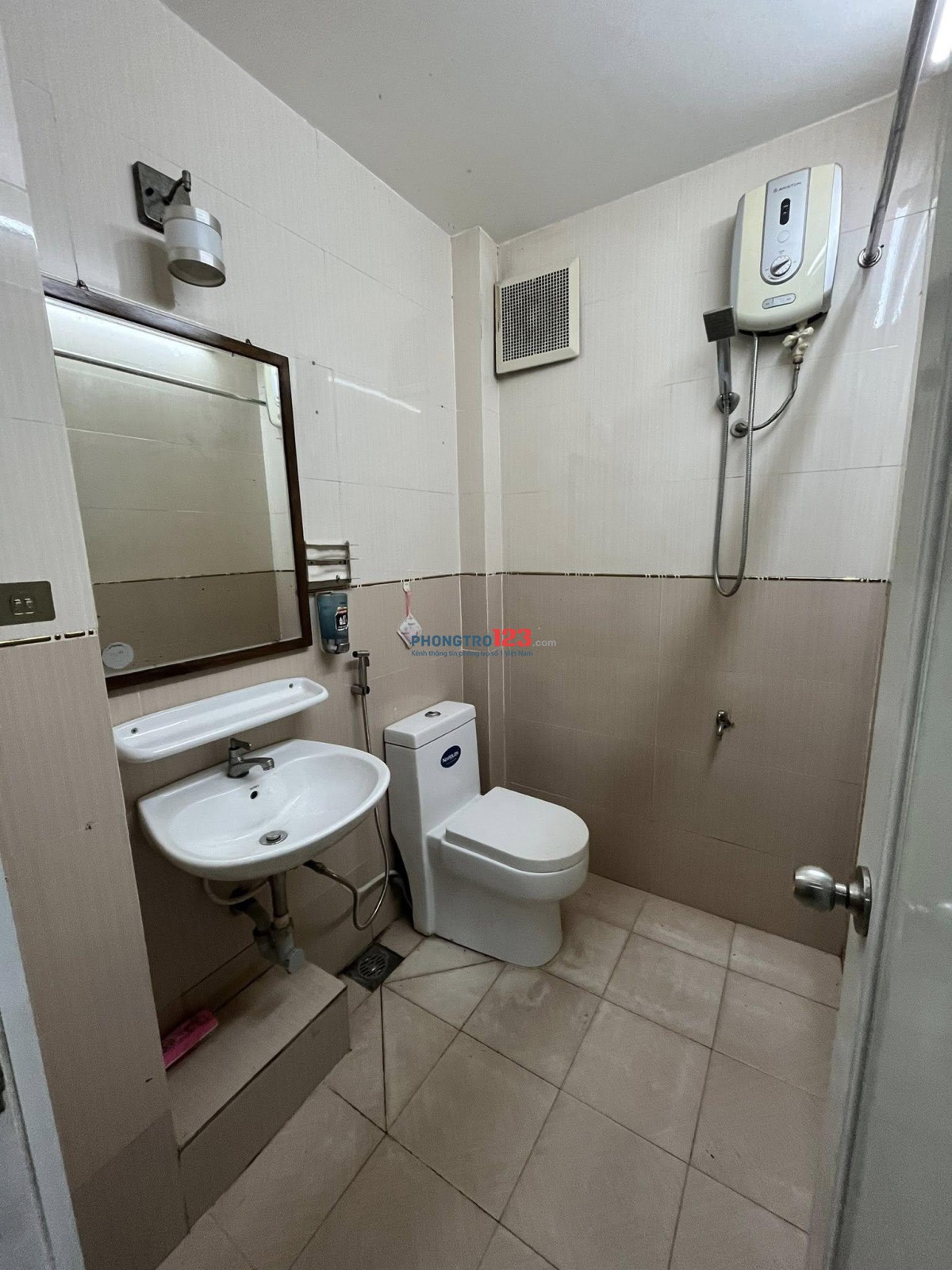 Căn Hộ Trương Quyền, Quận 3: 2p ngủ, Nội thất, 80m2, 11tr/th