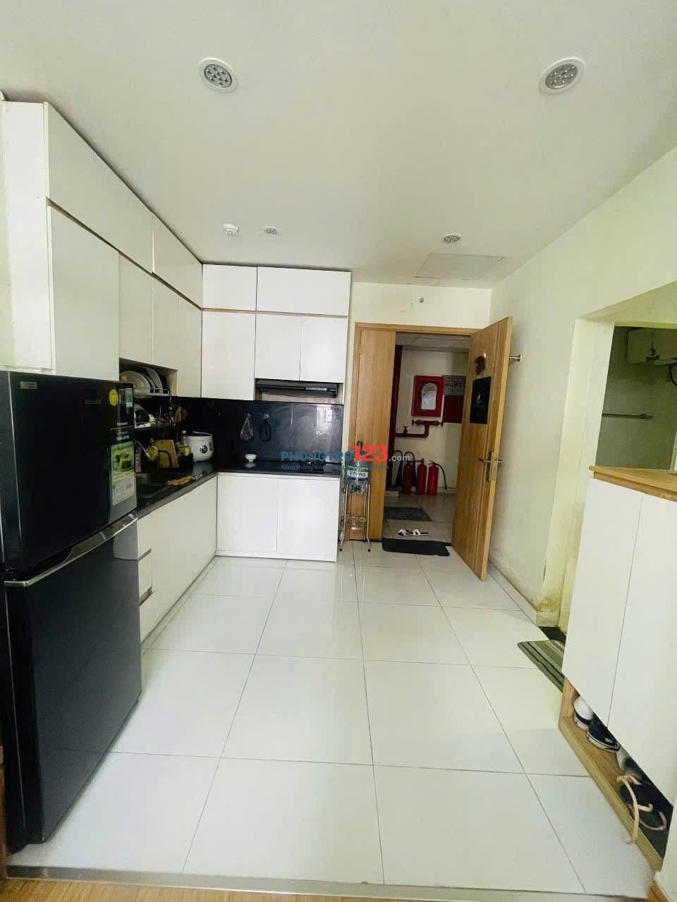 Căn hộ Nam Kỳ Khởi Nghĩa, Q3: 90m2, 2p ngủ rộng, full nội thất, 11triệu